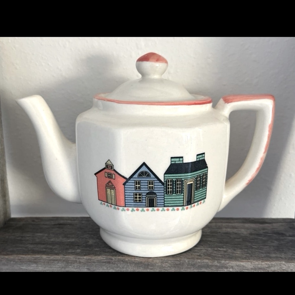 Vintage Folk Art Teapot